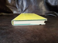 Thermodynamics of Solids, Richard Sealin, John Wiley & Sons, 1962. HC/DJ/G