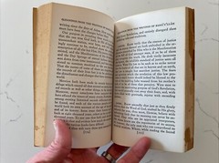 Gleaning’s From the Writings of Bahá’u’lláh (1976 PB, 346 Pages, Vintage)