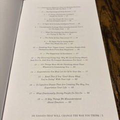 101 Essays That Will Change the Way You Think by Brianna Wiest