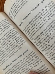 Getting Past No: Negotiating in Difficult Situations – Paperback – GOOD