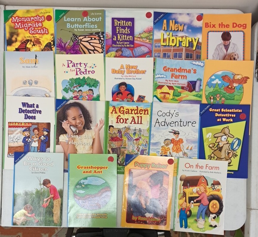 Scott Foresman Lot Of 19 Level 1 Readers #5.2.41