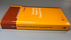 Resampling Methods for Dependent Data S N Lahiri Springer Statistics Hardback