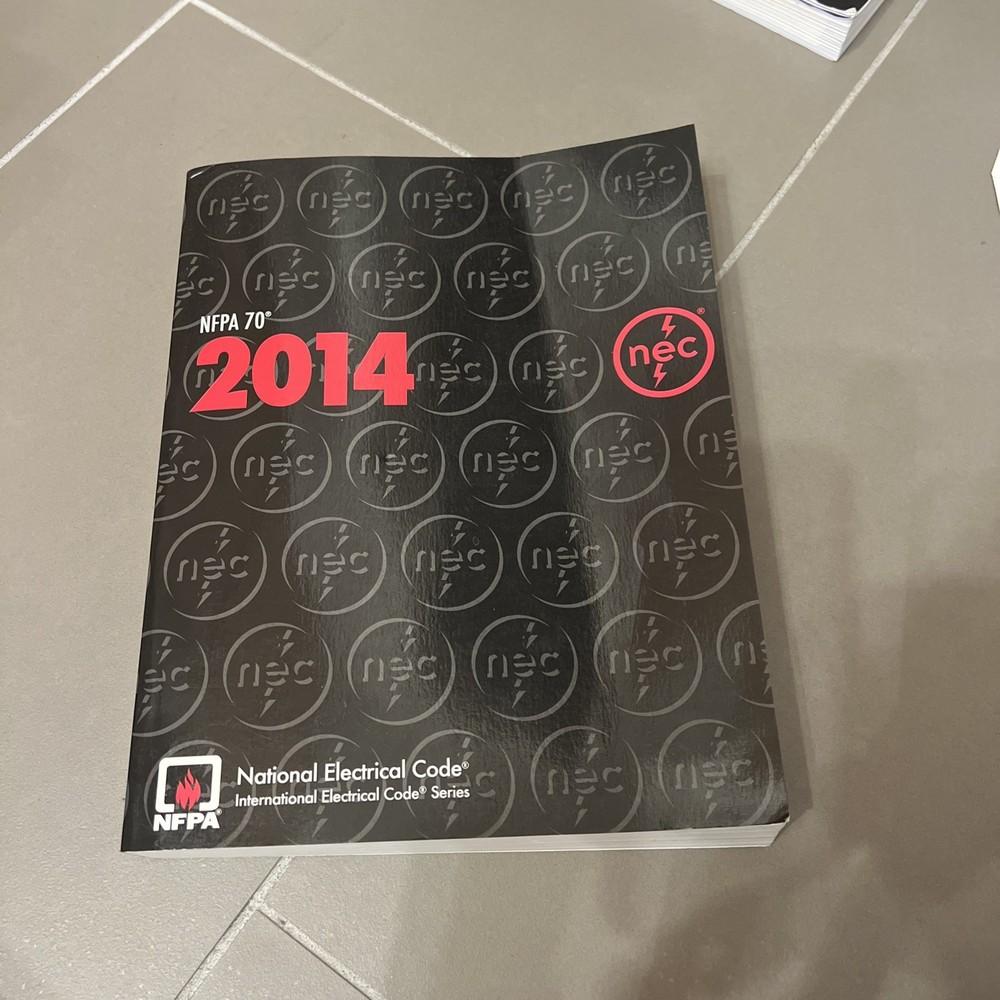 NFPA 70, National Electrical Code : 2014 Edition by National Fire Protection