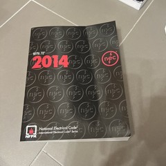 NFPA 70, National Electrical Code : 2014 Edition by National Fire Protection