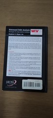 distressed debt analysis book (Shipping included in the price)
