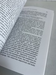 Metaphors We Live By – Paperback By George Lakoff – GOOD