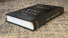 The Pivot Year : 365 Days to Become the Person You Truly.. by Wiest *VERY GOOD*
