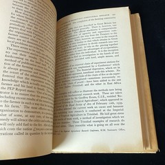 AN AGRICULTURAL TESTAMENT By Sir Albert Howard Rodale Press Ed. 1972 HCDJ