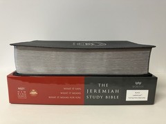 The Jeremiah Study Bible NKJV Black LeatherLuxe 2013 Cedarville University