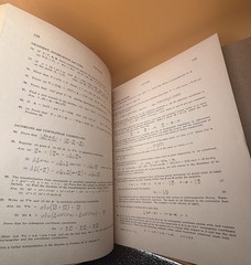 Schaum’s Outline Advanced Calculus by Murray R. Spiegel McGraw-Hill Paperback