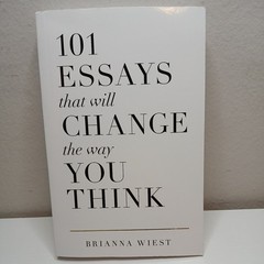 101 Essays That Will Change The Way You Think | Like New | Fast Shipping
