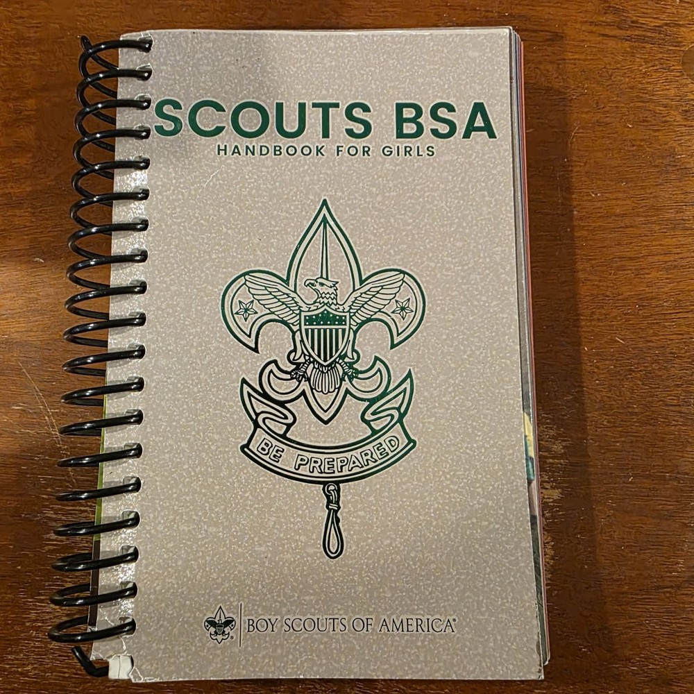 Scouts BSA Handbook for Girls, 14th Edition [Spiral-bound] Boy Scouts of America