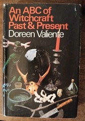 An ABC of Witchcraft Past & Present HC DJ 1973 Wicca & Paganism Doreen Valiente