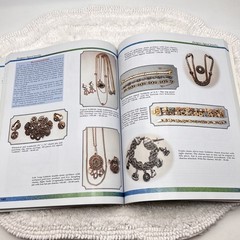 Collecting Costume Jewelry 101 by Julia C. Carroll 2004 Paperback 304 Pages