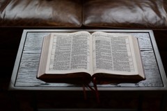 1611 King James Bible Facsimile w/ Apocrypha, 1st Edition Artwork & Title Pages